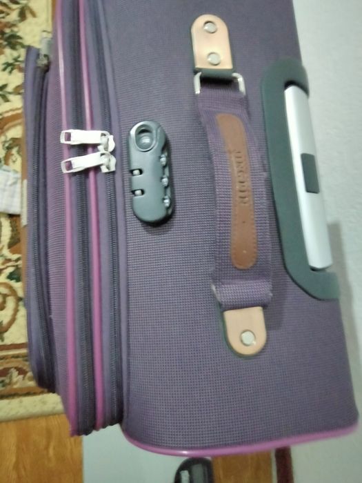 Чемодан на колесах