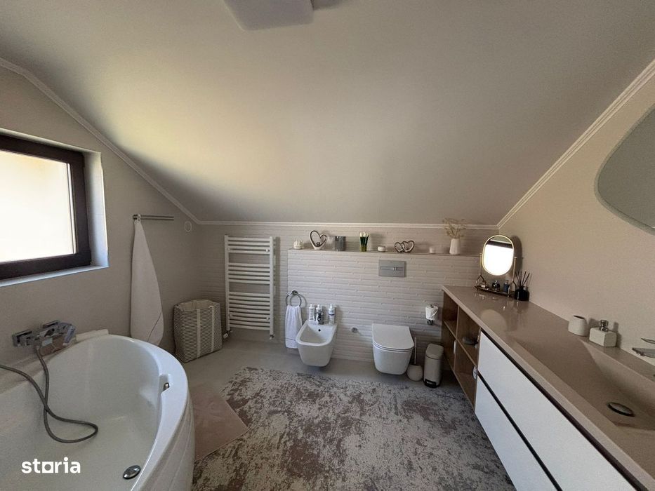Casa 4 camere, intr-o zona superba in Sovata, Stana de Vale