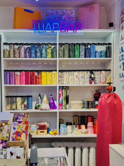 Срочно продаётся бутик с мебелью