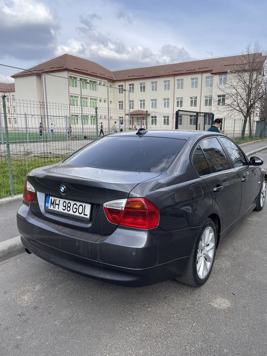 Vând BMW e 90 an 2008