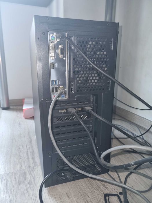 PC Gaming RTX 4060 / i7 / 32GB RAM / 2TB – rulează orice joc