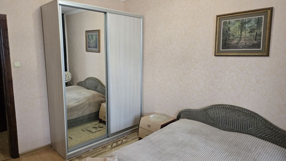 Посуточно 2 комн, 12 мкр., квартирные документы, чеки, ЭСФ.