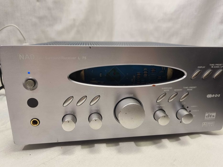 Defect Reciver NAD L75