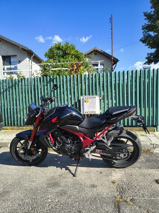 Honda Hornet 750 2024