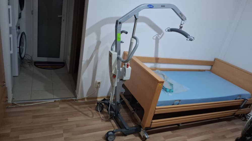 Lift electric ridicat pacienti