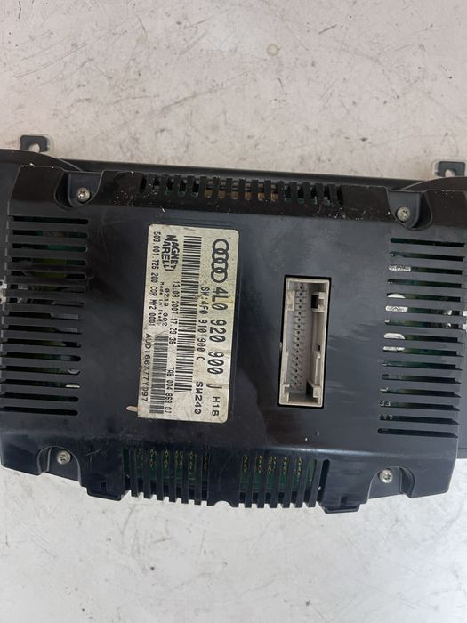 Ceasuri bord Audi Q7 4L 3.0 4L0920900J 2005-2011 de Europa