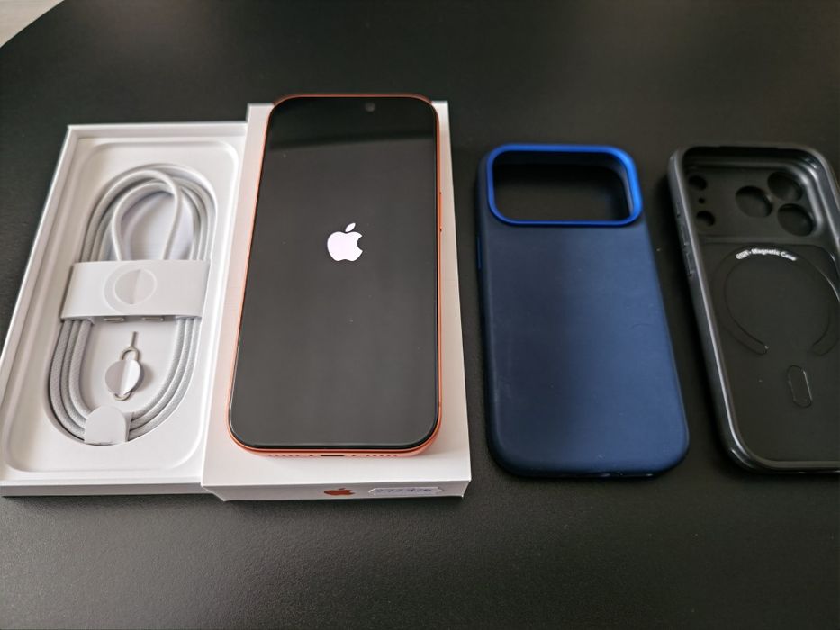 Vând iPhone 17 pro că nou