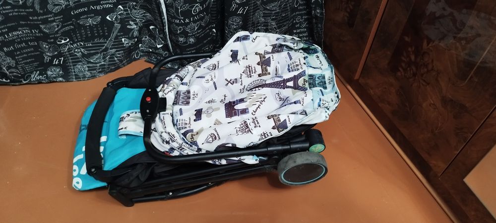 Продам коляску летнюю