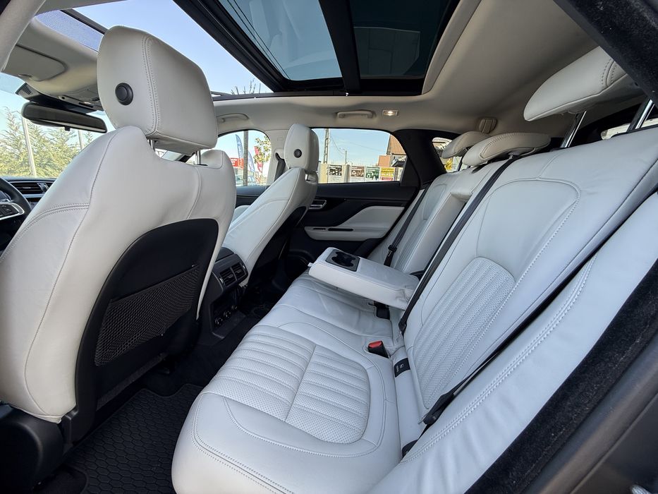 JAGUAR F-PACE R-DYNAMIC AWD - Panoramic  - Posibilitate Finantare Rate