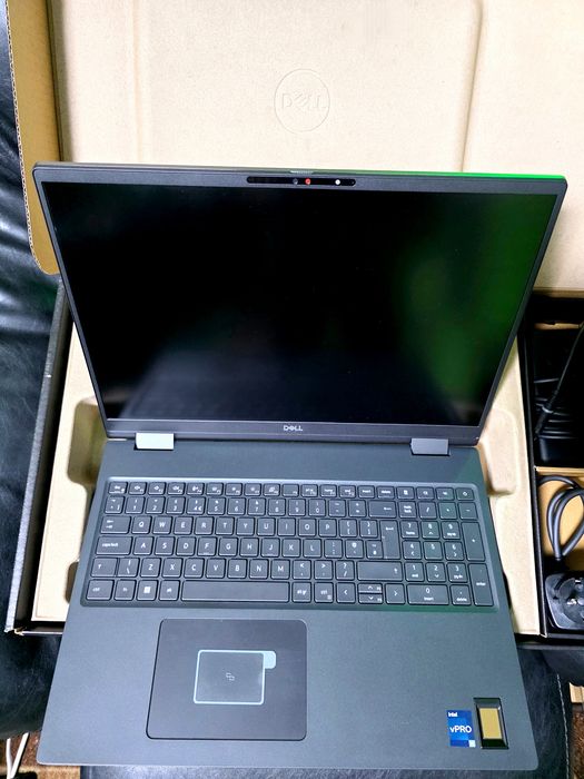 СПЕШНО! Лаптоп Dell Precision 7670 i9-12950HX 64GB DDR5 CAMM 1TB SSD Win11 Pro