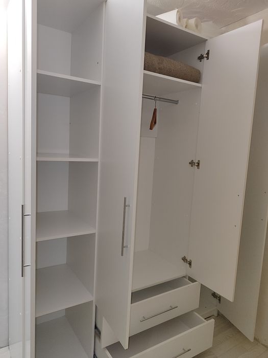 Продам шкаф  в хорошем состоянии