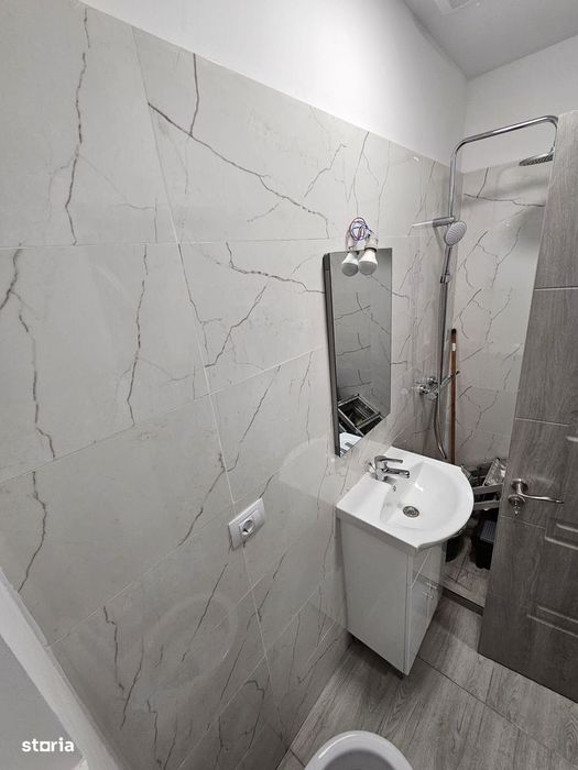 Garsoniera de vanzare metrou militari Iuliu Maniu langa West Gate prop