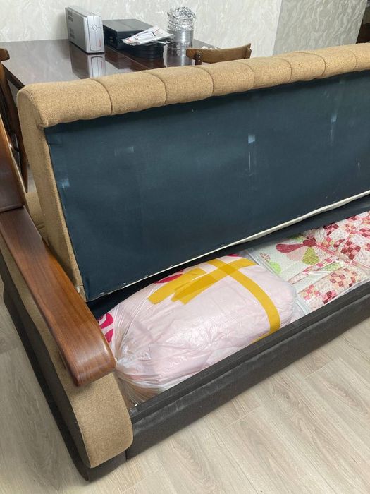 Диван и 2 кресла