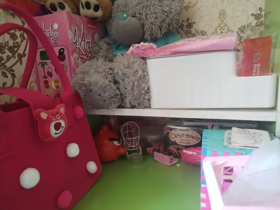 универсальный стол для комнаты и детей