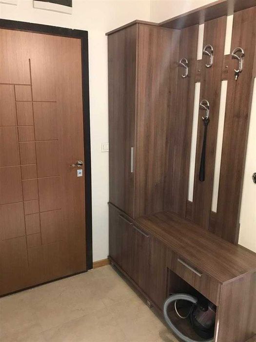 Дава се под наем Двустаен апартамент в Бургас, Център - 54 кв.м за 188.7 € - Снимка #3