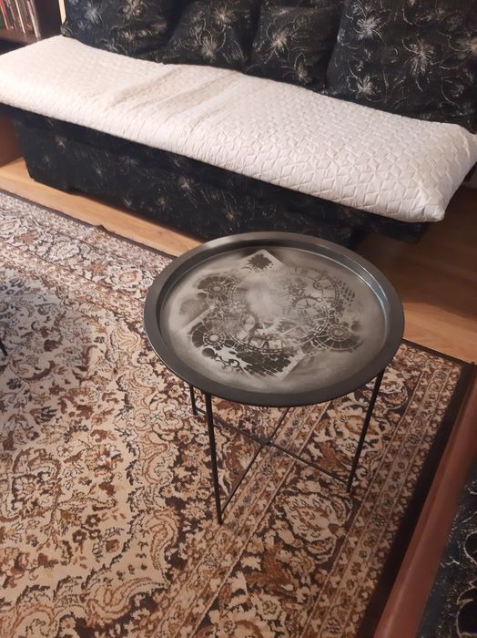 Маса- помощна, метал