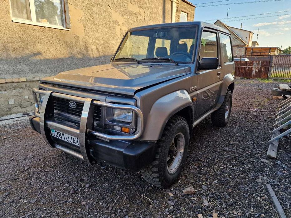 внедорожник Daihatsu Rocky