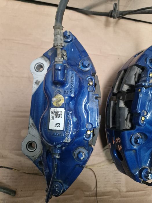 Etrierii bmw albastrii 4 pistonase m.performance bmw g20 g30 g01 g02