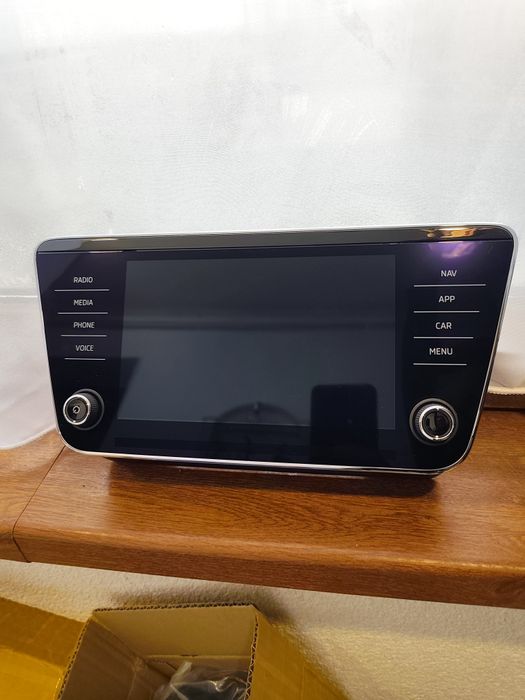 Vand Display original Skoda Superb 3 – MIB / Columbus / Amundsen – ide