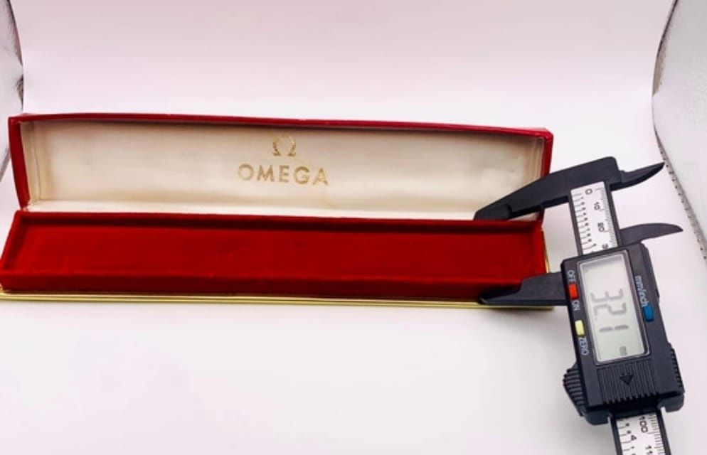 Cuti originala ceas dama Omega