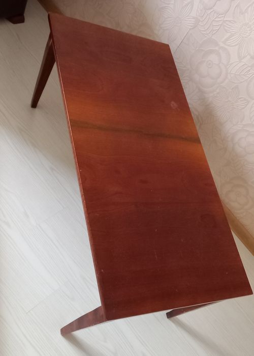 Журнальный столик.