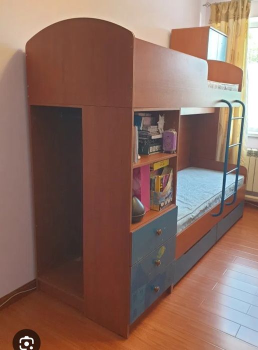 Двухъярусная кровать  со шкафом