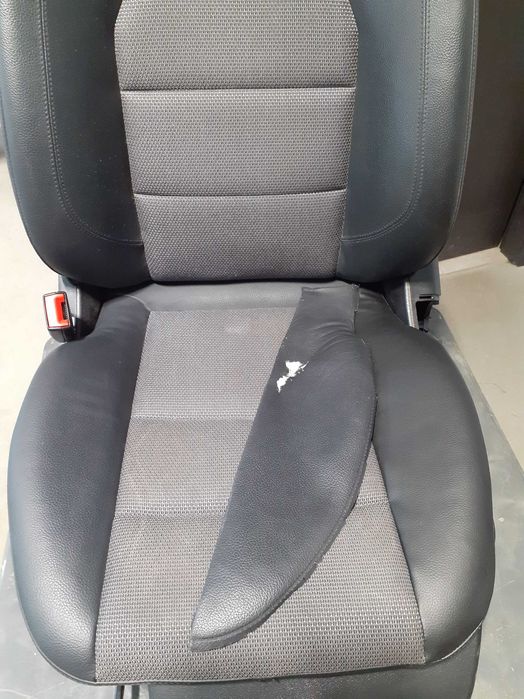 Reparatie Tapiteria Auto sau vopsire