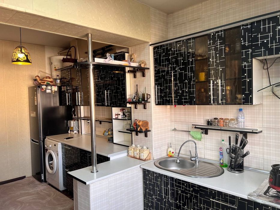 Barcha qulayliklarga ega 4 xonali uy sotiladi