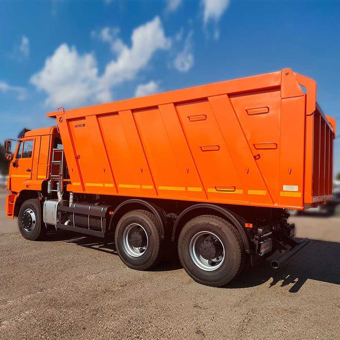Самосвал КАМАЗ-6520