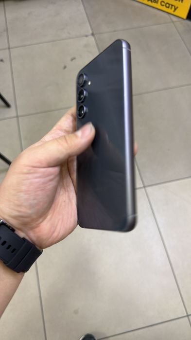 Samsung S23Fe 256Гб в идеале