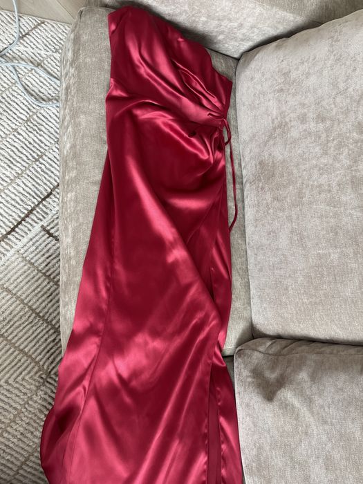 Продам платье в отличном состоянии