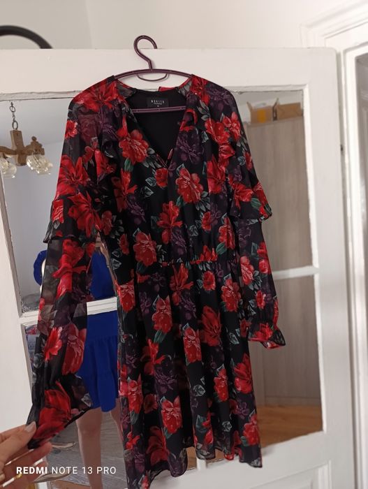 Vând rochie vaporoasa 38