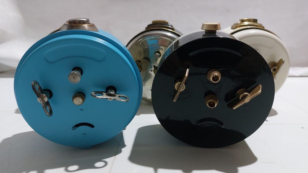 ceas de masă Junghans și Kienzle