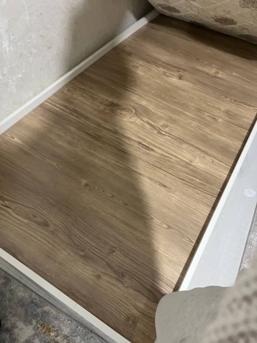 2 односпальные кроватьи,продается без матраса