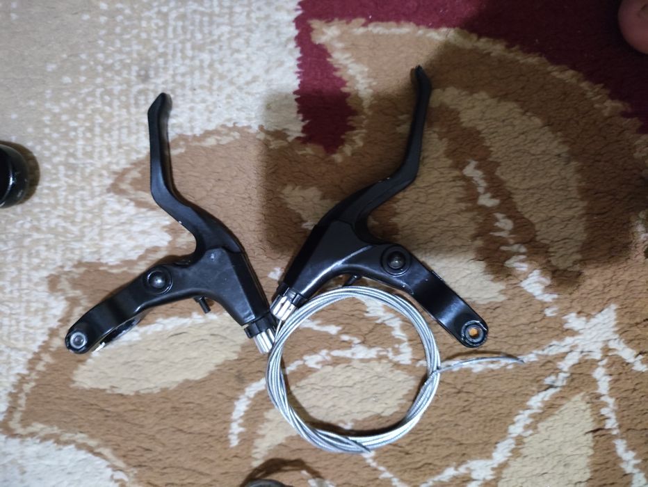 Фикс , Карбон руль , покрышки , дуалы и запчасти