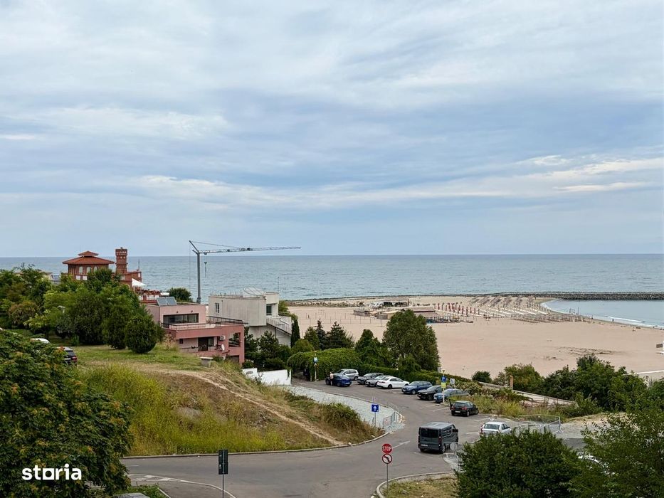 Apartament 3 camere 2 bai vedere la mare termen lung Zona Faleza Nord
