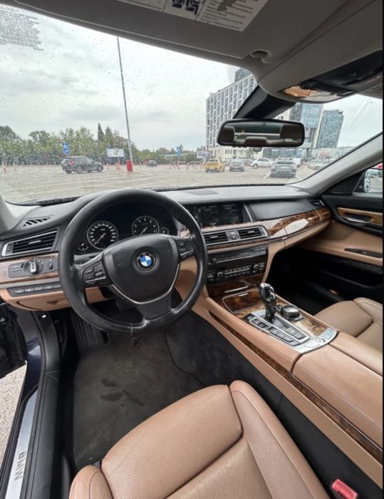 Продавам BMW 750 L i Xd