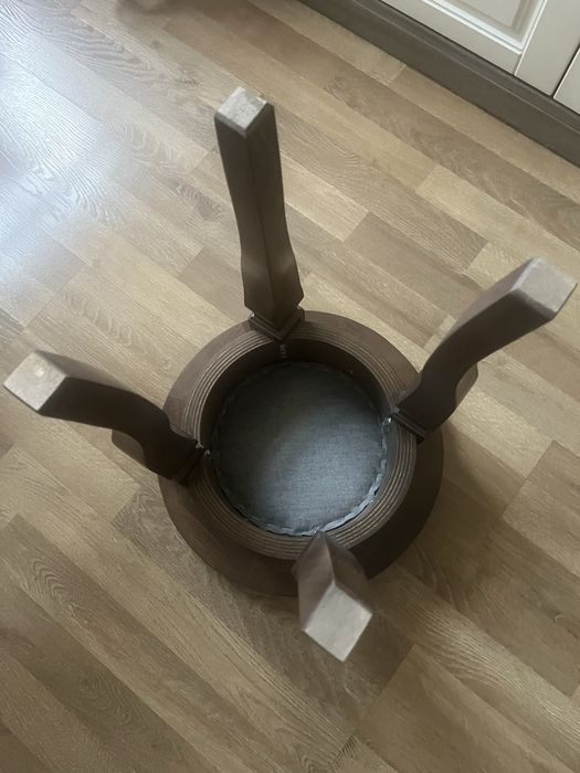 Табуретки  новые 4 штуки