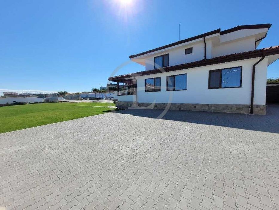 Продава се Къща в с. Марково, Област Пловдив - 400 кв.м за 1084 €/кв.м - Снимка #17