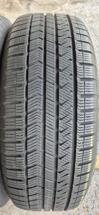 2 anvelope M+S Vredestein 245/65/17.Pretul este pe bucata.