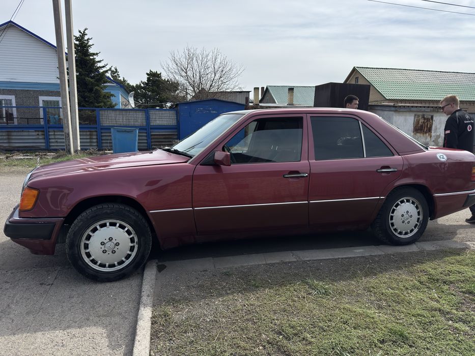 Продам Mercedes Benz w124