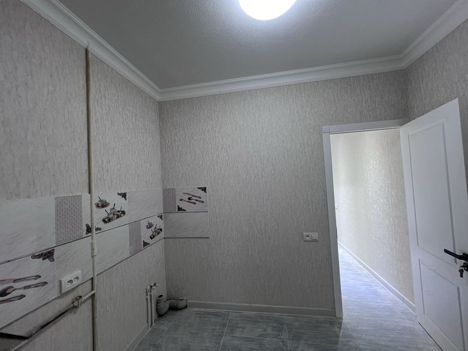 Продается квартира 9- микрорайон 3х комната