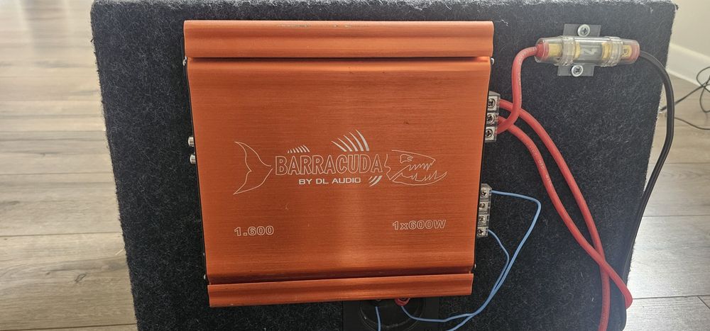 Продам 2 усилителя и сабвуфер