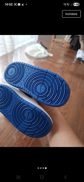 Adidasi nike noi