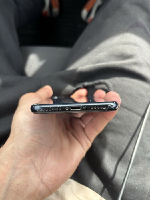 Iphone se 3 plus airpods pro 3
