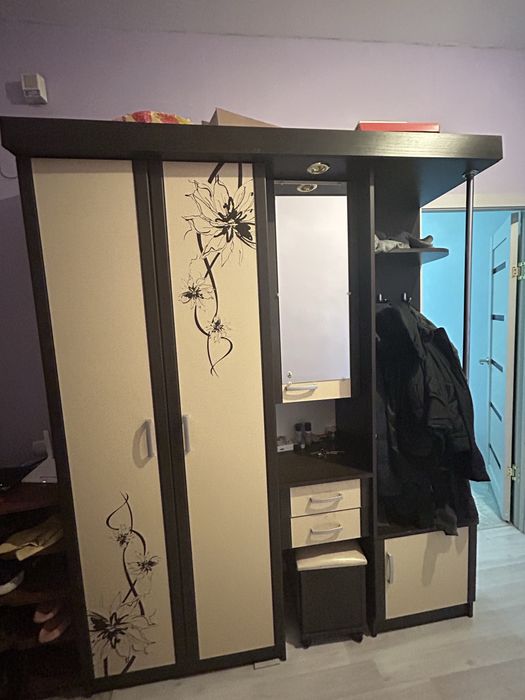 Шкаф для прихожей