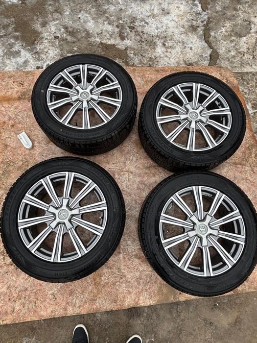 Lexus LX 570 размер 20 комплект