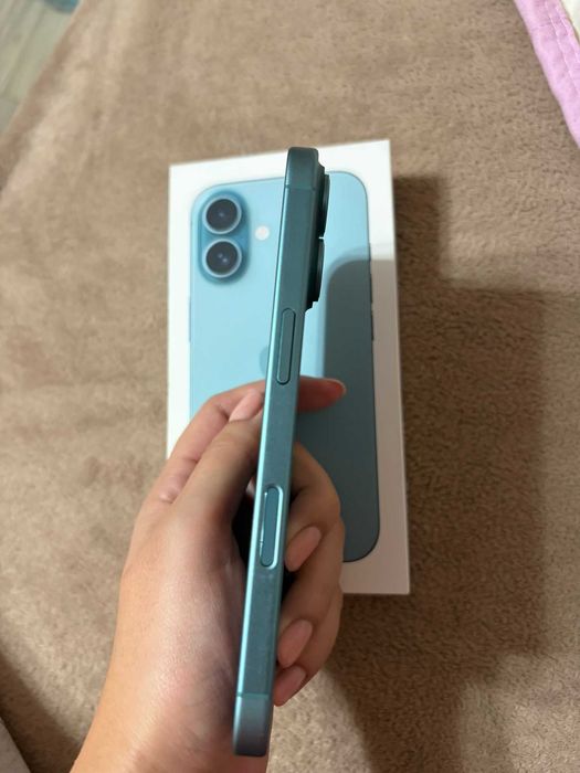 iPhone 16 Teal 256 gb