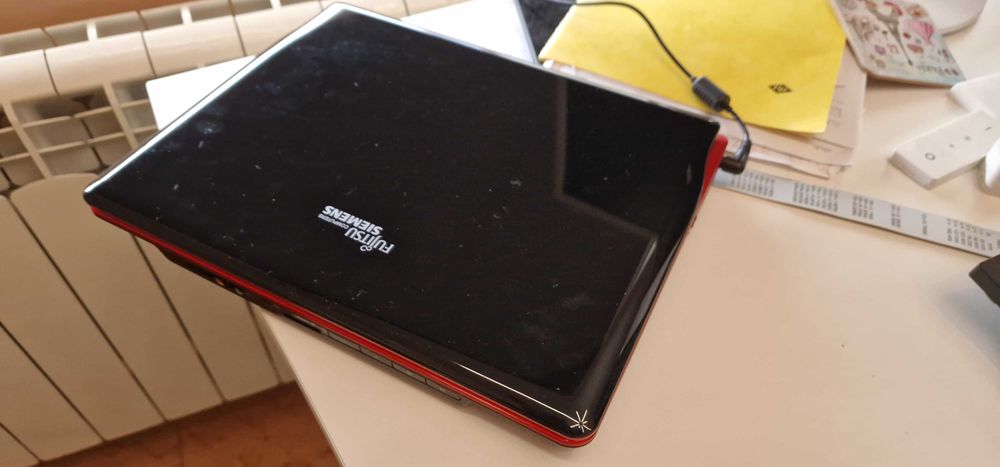 Fujitsu лаптоп - хромбук с Chrome OS Flex