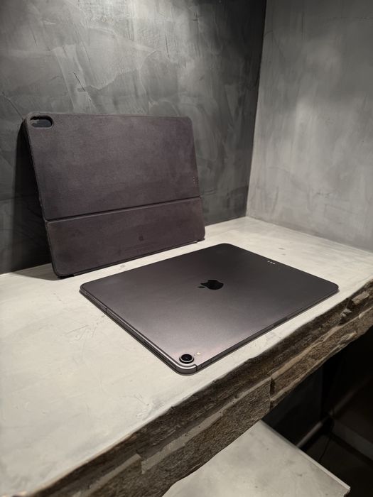 Ipad Pro 12.9" 512 GB Cellular; Wi-Fi + Smart Keyboard Folio